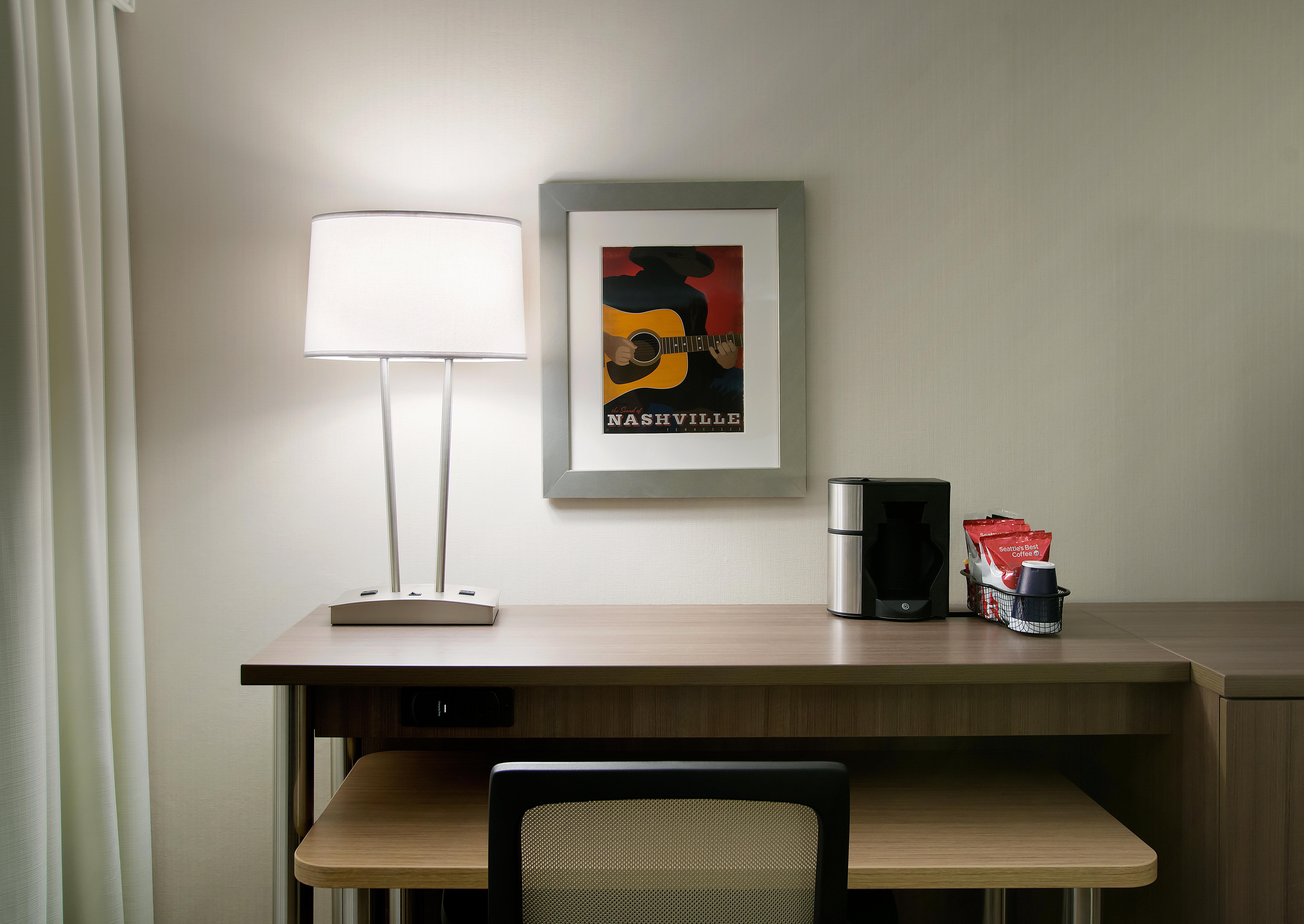 Holiday Inn Nashville - Vanderbilt - Dwtn By Ihg Exterior photo