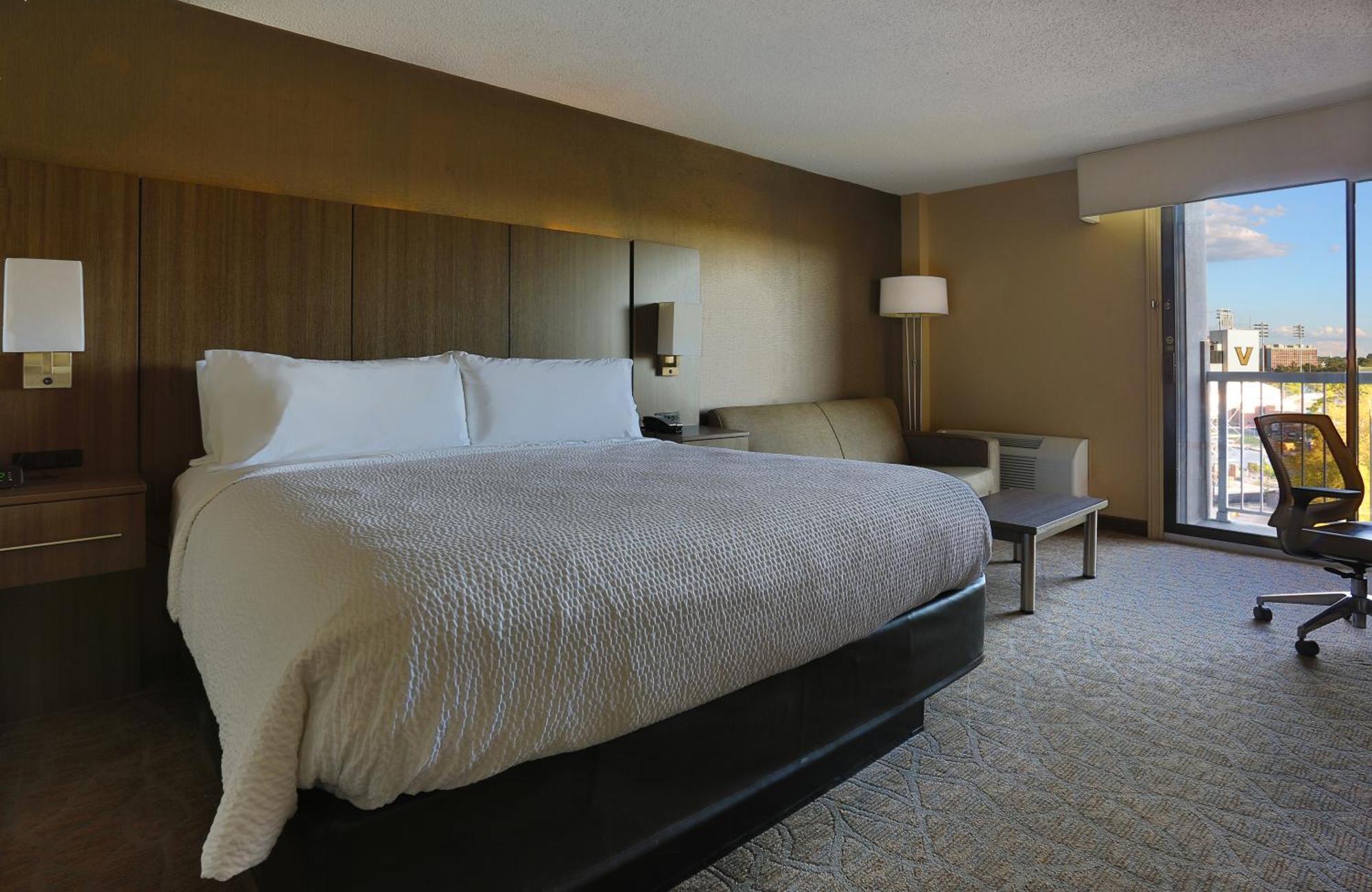 Holiday Inn Nashville - Vanderbilt - Dwtn By Ihg Exterior photo