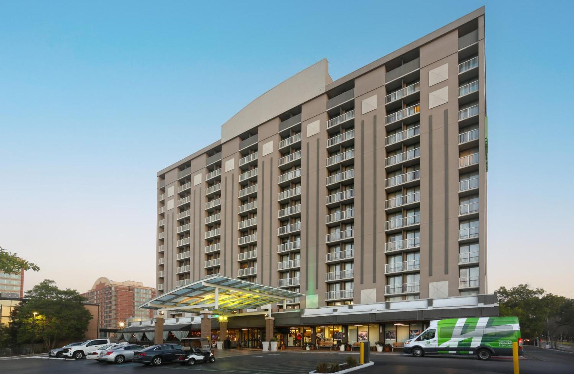 Holiday Inn Nashville - Vanderbilt - Dwtn By Ihg Exterior photo