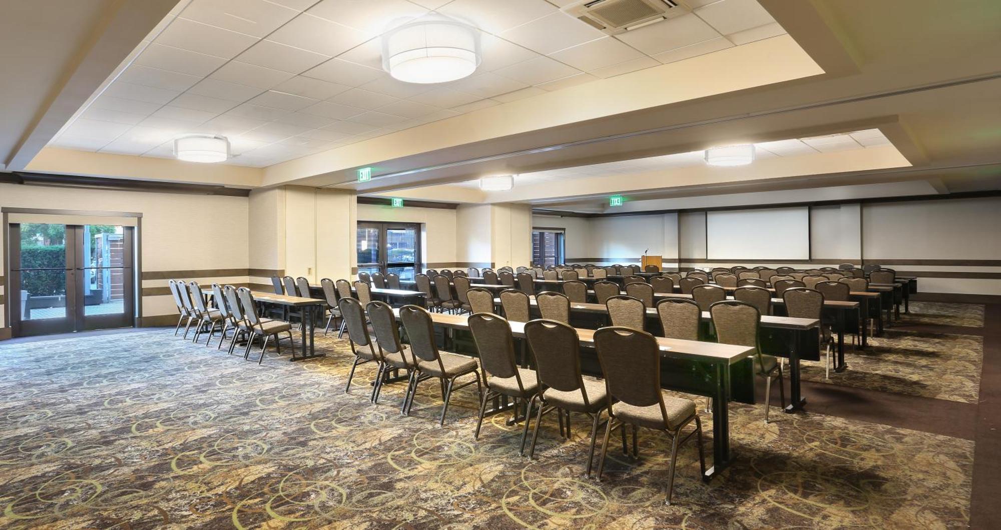 Holiday Inn Nashville - Vanderbilt - Dwtn By Ihg Exterior photo