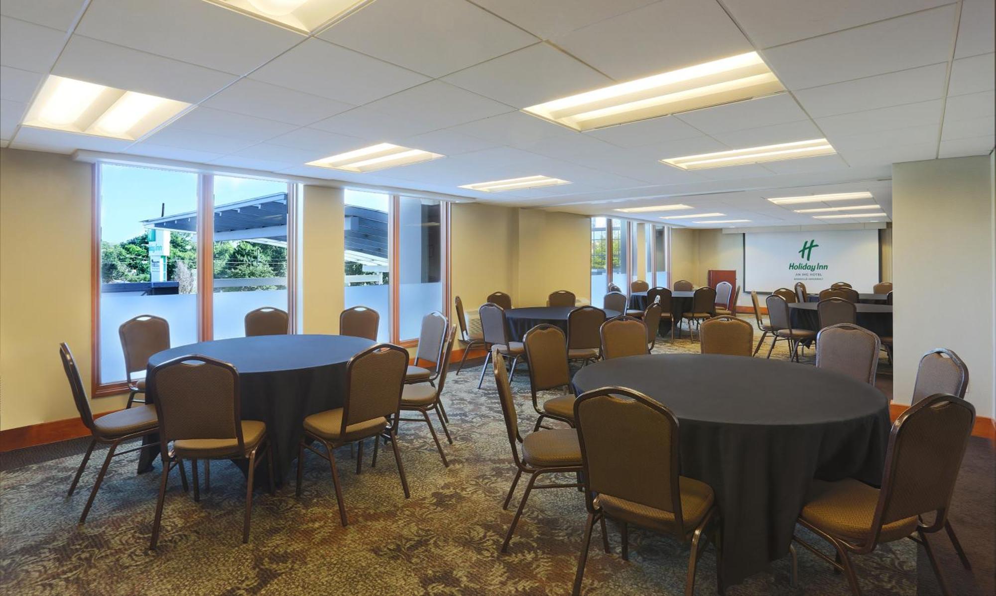 Holiday Inn Nashville - Vanderbilt - Dwtn By Ihg Exterior photo