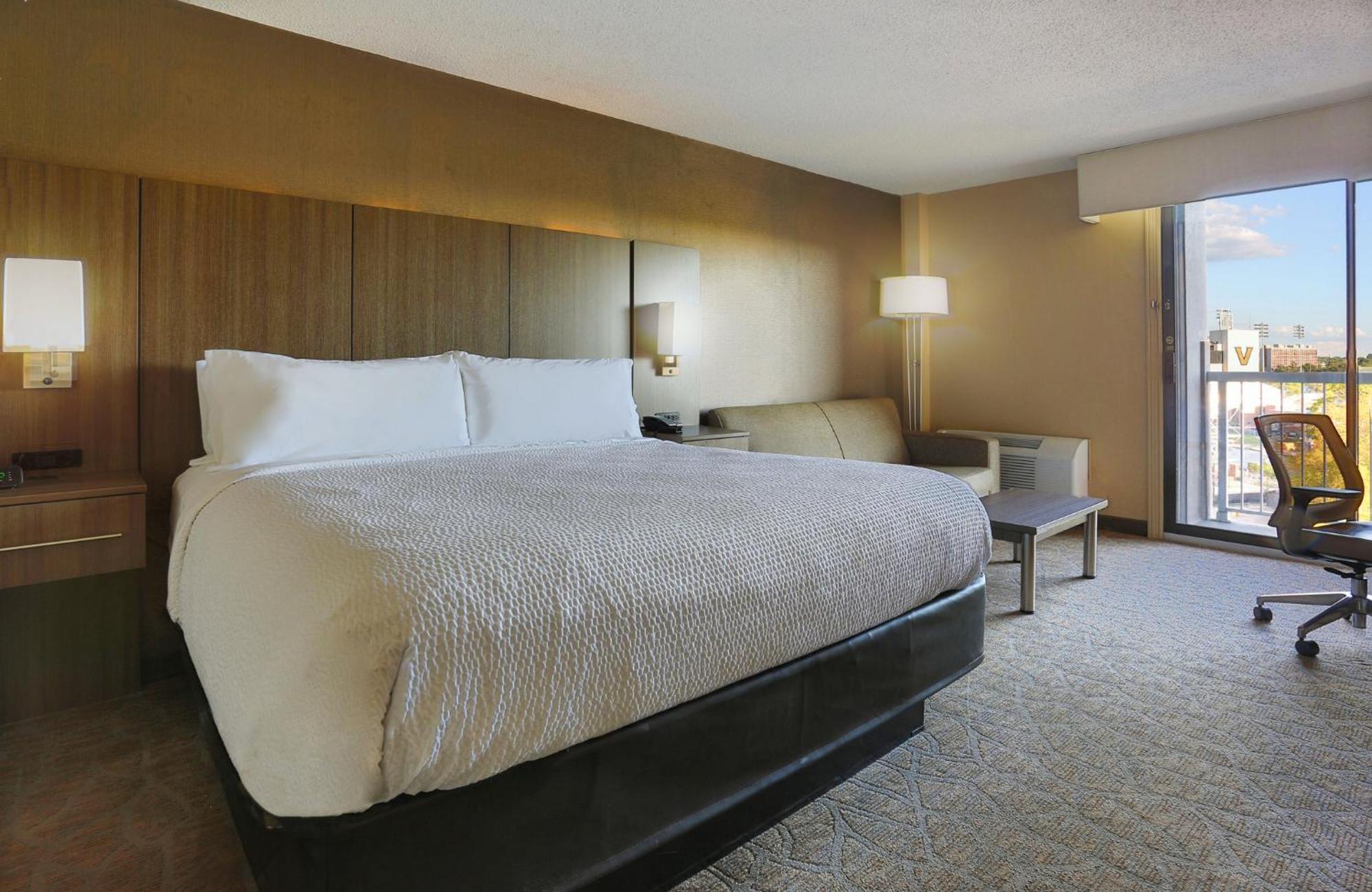 Holiday Inn Nashville - Vanderbilt - Dwtn By Ihg Exterior photo